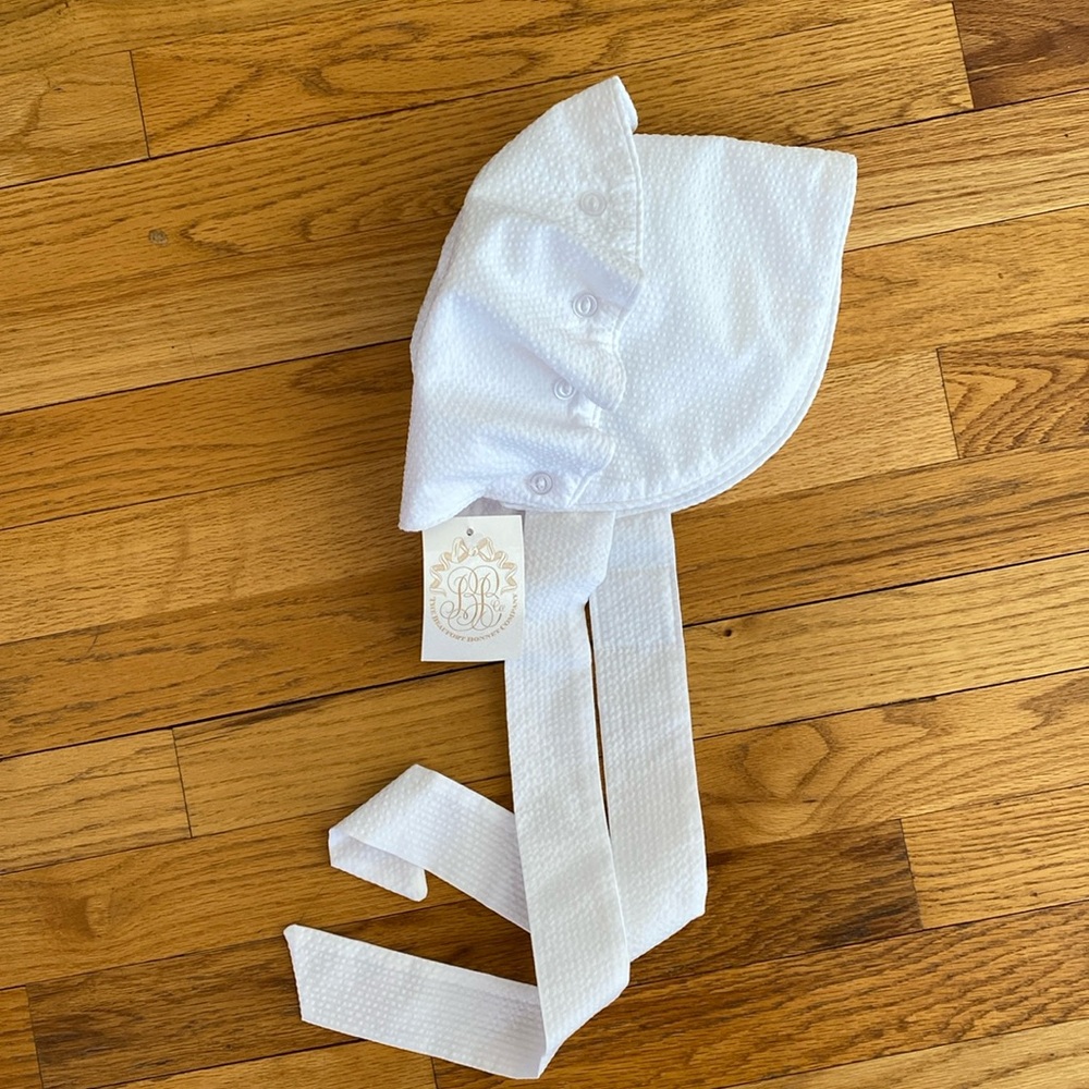 NWT TBBC seersucker bonnet